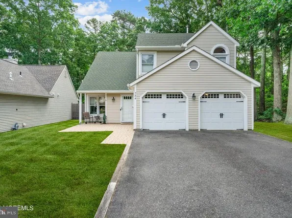 734 Whalers Cove Ct, Galloway, NJ 08205