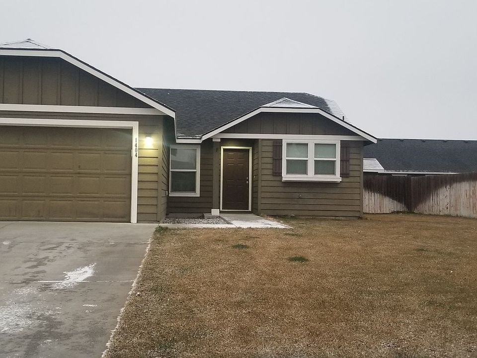1st image of 1404 E Crossroads Dr