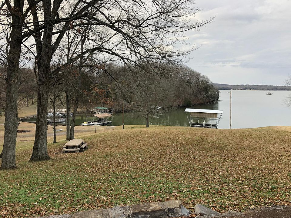 View of Old Hickory Lake with picnic table (boat dock not for rent)