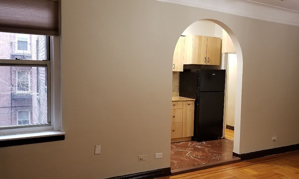 1st image of 4115 45th St APT 2A