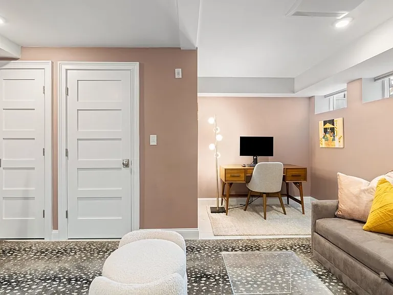 20 Tufts St #20 — Photo 24