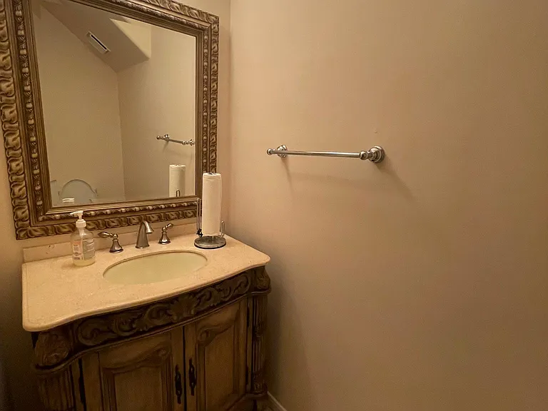 6853 Turtlewood Dr — Photo 13