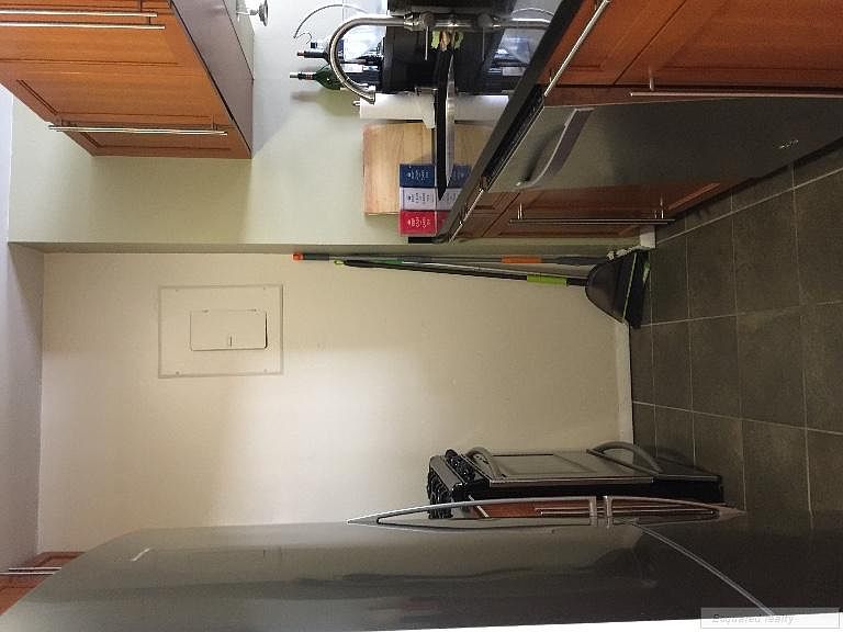 1st image of 235 E 40th St APT 7D