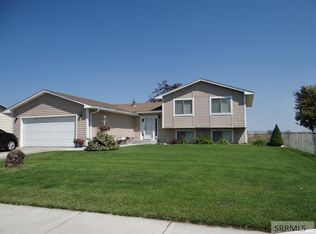 201 Meadowlark Dr, Shelley, ID 83274