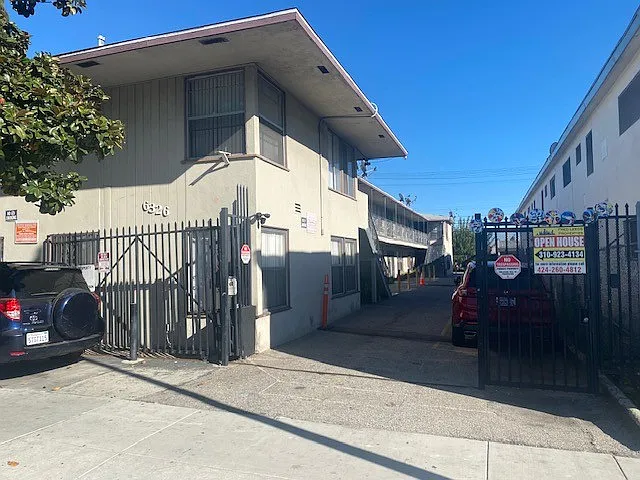 6326 Crenshaw Blvd. — Photo 7