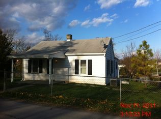 219 Hanshew Ln, Martinsburg, WV 25404