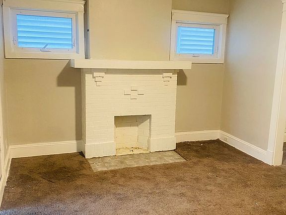 3rd image of 1672 Lockwood Ave #2