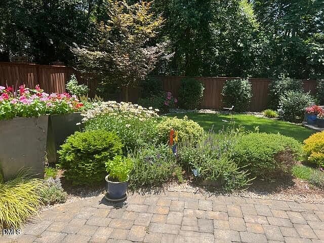 1st image of 2118 Cowper Dr