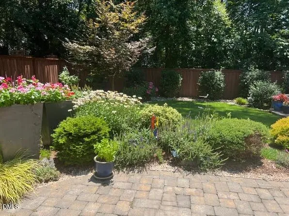 2118 Cowper Dr, Raleigh, NC 27608