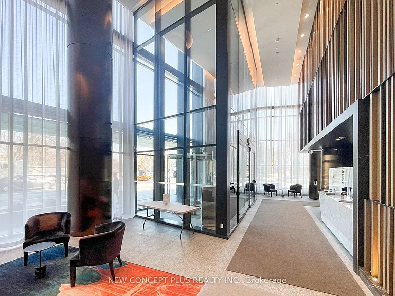 585 Bloor St E #1718 — Photo 36