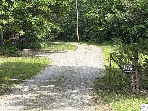 2nd image of 21936 Holiday Ln