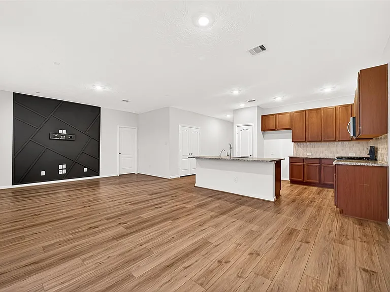 12602 Blue Jay Cove Ln — Photo 15