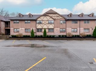 221 N Clifton Ave APT 16, Louisville, KY 40206
