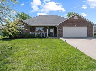 500 Eagle Lake Dr, Ashland, MO 65010