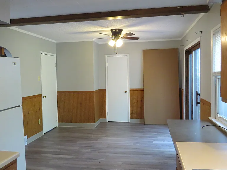 8190 Leavitt Rd — Photo 19