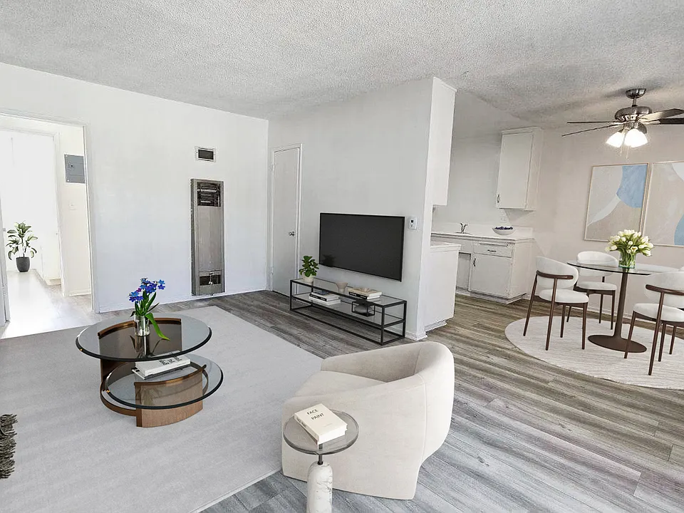 110 S Michigan Ave #4