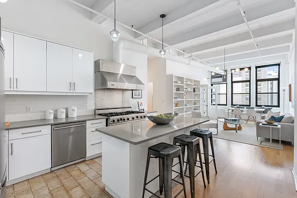 Sold by RHI Group | media 6