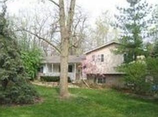 6125 Seven Mile Rd, South Lyon, MI 48178