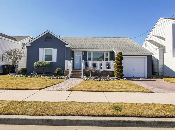 110 N Washington Ave, Ventnor, NJ 08406