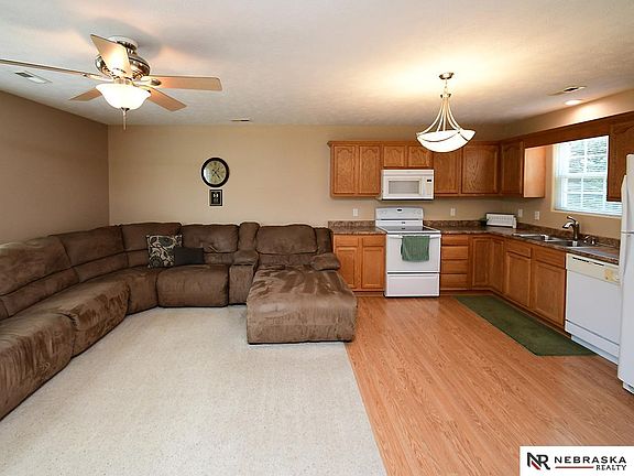 4th image of 4312 N 147th Plz