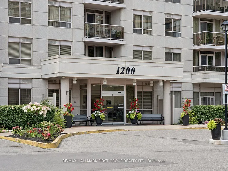 1200 The Esplanade N #908 — Photo 1