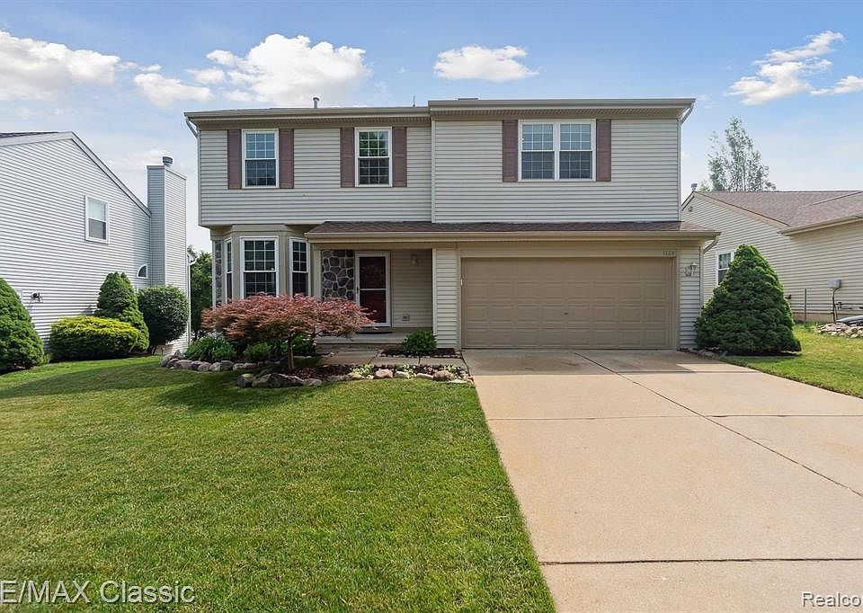 1668 Dartmoor Dr, Howell, MI 48843 Zillow