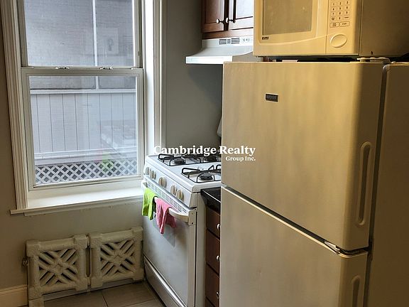 2nd image of 8 Farrington Ave #2T