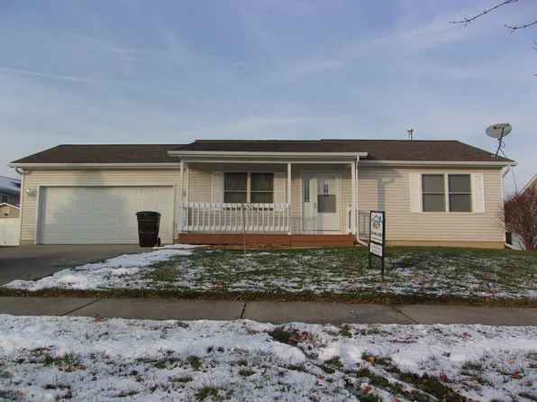 617 Howard Ln, Hastings, MI 49058