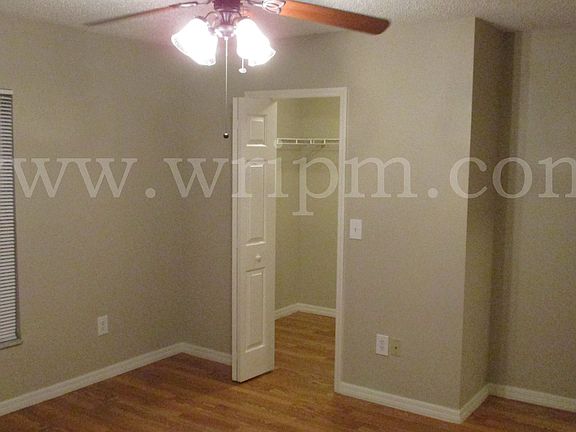 4th image of 8003 Savannah Sunset Ln