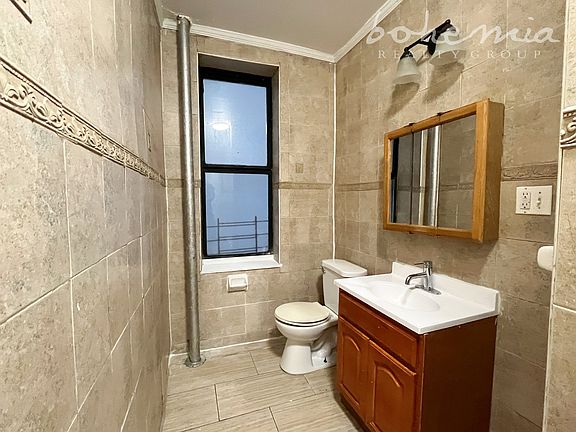 5th image of 772 Saint Nicholas Ave APT 40