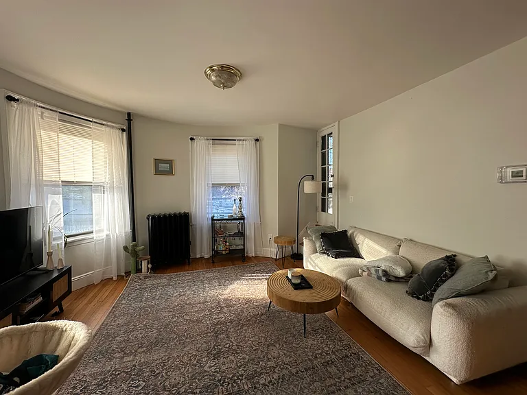 1462 Commonwealth Ave #2R — Photo 2