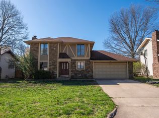 1514 E Vincent Dr, Springfield, MO 65804