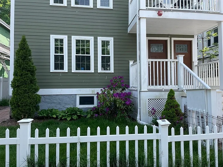 143 Williams St #3 — Photo 10