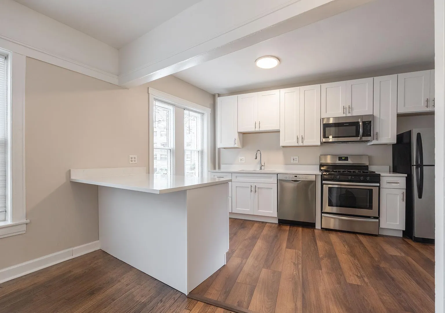 1227 West Jarvis Avenue #1 — Photo 1