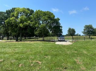 38645 Wiggins Rd, Hempstead, TX 77445