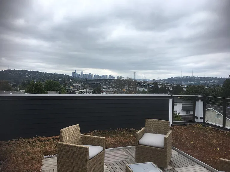 4252 8th Ave NE #STUDIO UNITS — Photo 9