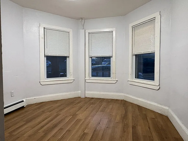 58-60 Temple Street — Photo 19