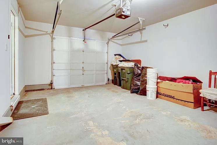 6912 Kerrywood Cir — Photo 34