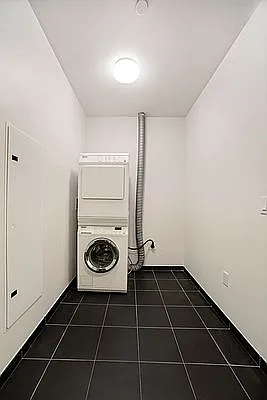 Rented by A & I Broadway | media 31