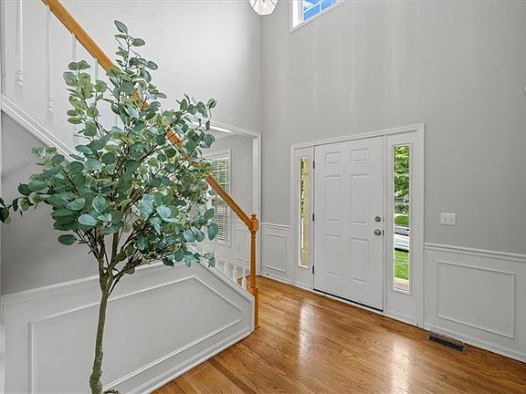 3rd image of 15251 W 158th Ter