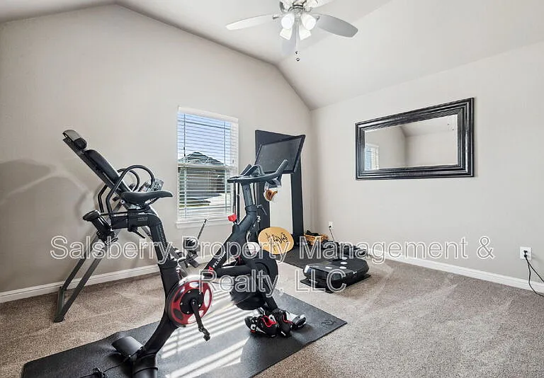3310 Windcrest Dr — Photo 21