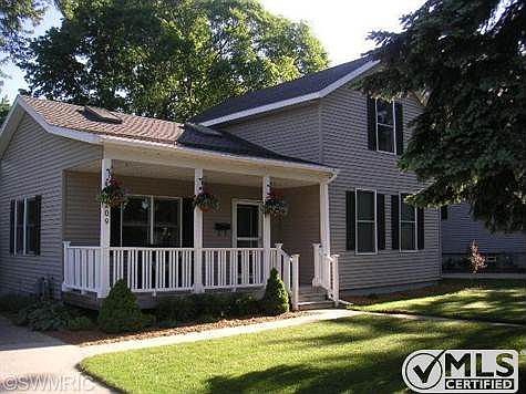 1st image of 1209 Pennoyer Ave