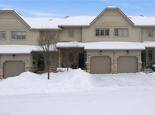 71 Sulphur Springs Rd #17, Hamilton, ON L9G 5C1