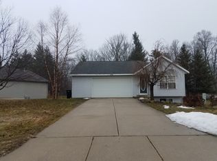 2868 Hagerview Ct, Jenison, MI 49428