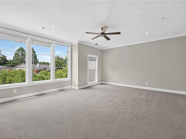 124 W Wieuca Rd NE — Photo 15