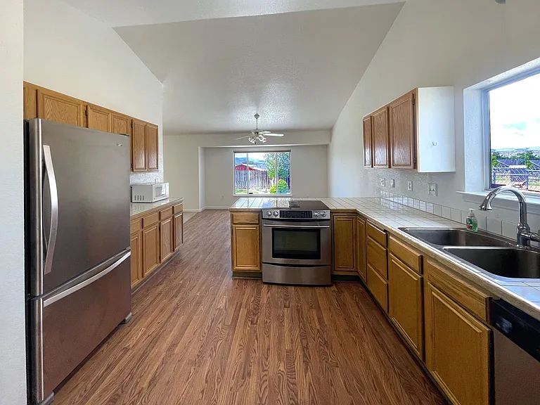 11005 Fir Dr — Photo 5