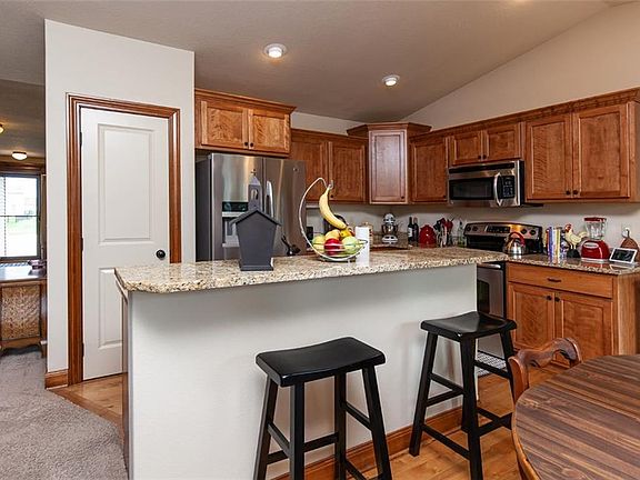 3rd image of 10246 Providence Ct