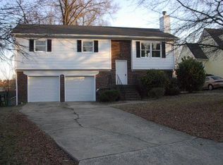 1815 Bristol Rd, Greensboro, NC 27406