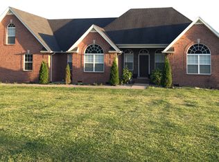 465 Old 25 Loop, Castalian Springs, TN 37031
