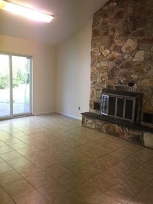 2nd image of 25 Chadwick Rd
